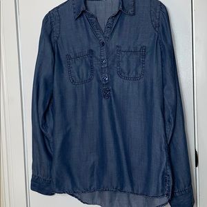 Maurice’s size Sm pullover chambray top